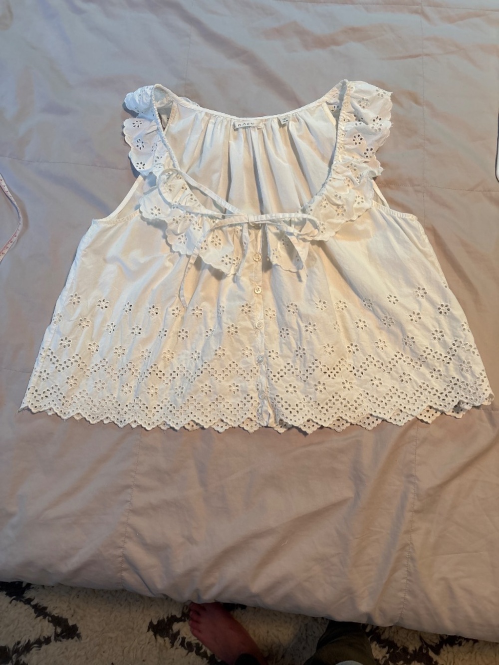 Doen Eyelet Top - Picture 15 of 16